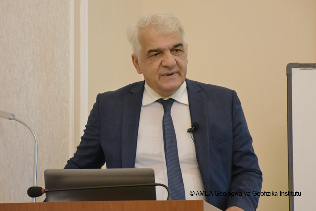 GEOLOGİYA VƏ GEOFİZİKA İNSTİTUTUNDA ÜMUMRESPUBLİKA ELMİ SEMİNARI REALLAŞIB