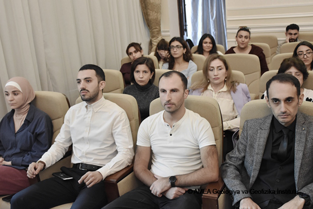 GGİ-də MÜTƏXƏSSİSLƏR ŞURASININ VƏ ÜMUMRESPUBLİKA ELMİ SEMİNARININ BİRGƏ İCLASI KEÇİRİLİB