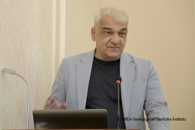 GGİ-də MÜTƏXƏSSİSLƏR ŞURASININ VƏ ÜMUMRESPUBLİKA ELMİ SEMİNARININ BİRGƏ İCLASI KEÇİRİLİB