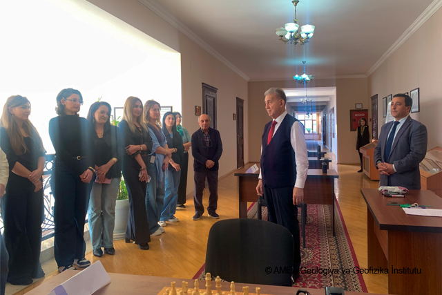 GGİ-də AMEA-nın 80 İLLİK YUBİLEYİNƏ VƏ ZƏFƏR GÜNÜNƏ HƏSR OLUNMUŞ ŞAHMAT TURNİRİNƏ START VERİLİB