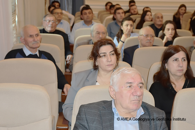 GEOLOGİYA VƏ GEOFİZİKA İNSTİTUTUNDA AKADEMİK YUSİF MƏMMƏDƏLİYEVİN 120 İLLİYİ MÜNASİBƏTİLƏ TƏDBİR KEÇİRİLİB