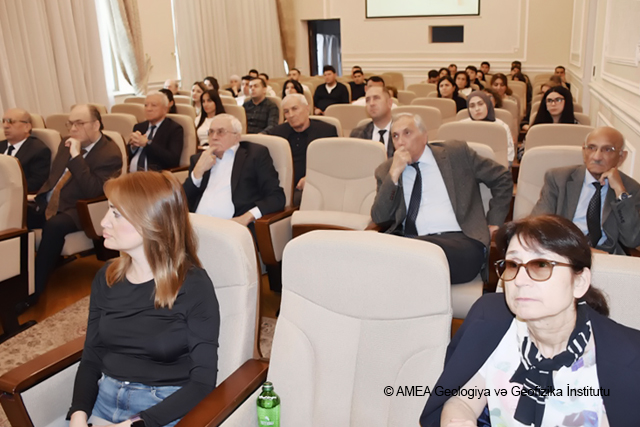GGİ-də YER ELMLƏRİ SAHƏSİNDƏ NÖVBƏTİ ÜMUMRESPUBLİKA ELMİ SEMİNARI KEÇİRİLİB