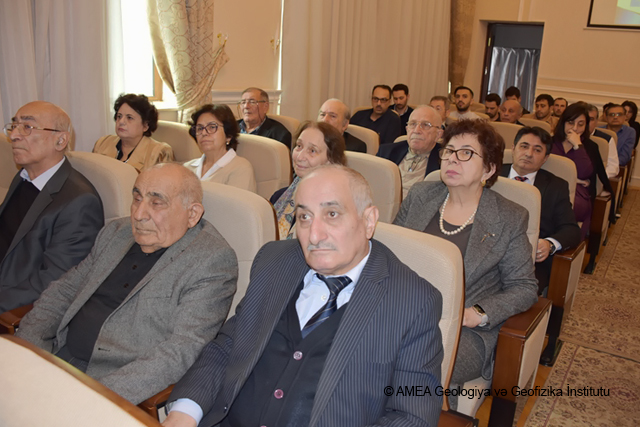 GEOLOGİYA VƏ GEOFİZİKA İNSTİTUTU ELMİ ŞURASININ İCLASINDA BİR SIRA MÜHÜM MƏSƏLƏLƏR MÜZAKİRƏ EDİLİB