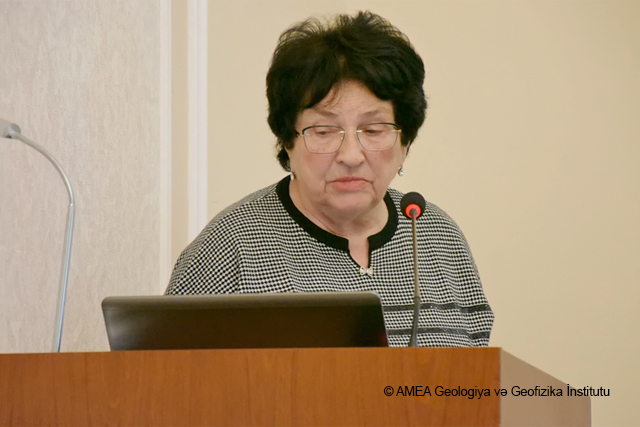 GEOLOGİYA VƏ GEOFİZİKA İNSTİTUTU ELMİ ŞURASININ İCLASINDA BİR SIRA MÜHÜM MƏSƏLƏLƏR MÜZAKİRƏ EDİLİB