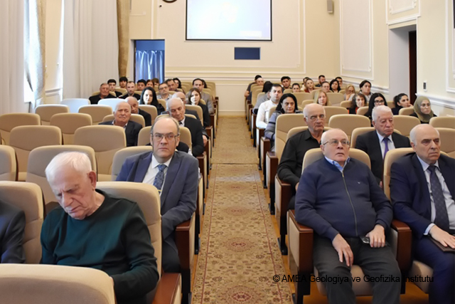 GEOLOGİYA VƏ GEOFİZİKA İNSTİTUTUNDA ELMİ ŞURANIN İLİN İLK İCLASI KEÇİRİLİB