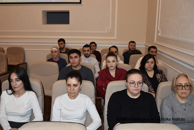 GEOLOGİYA VƏ GEOFİZİKA İNSTİTUTUNDA ELMİ ŞURANIN İLİN İLK İCLASI KEÇİRİLİB