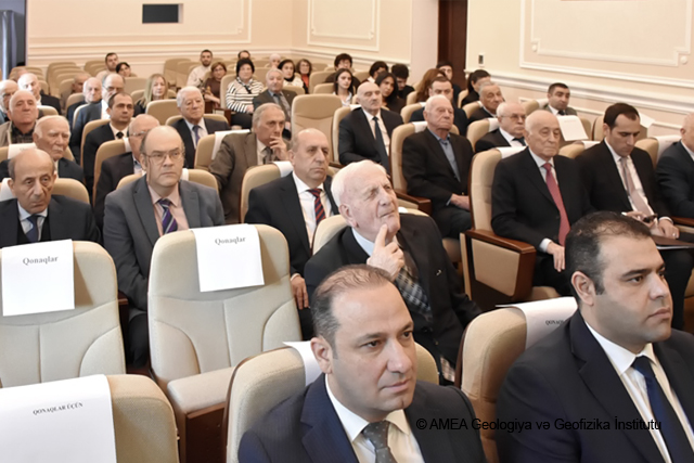 GEOLOGİYA VƏ GEOFİZİKA İNSTİTUTUNDA AKADEMİK ŞAMİL ƏZİZBƏYOVUN 120 İLLİYİ MÜNASİBƏTİLƏ TƏDBİR KEÇİRİLİB