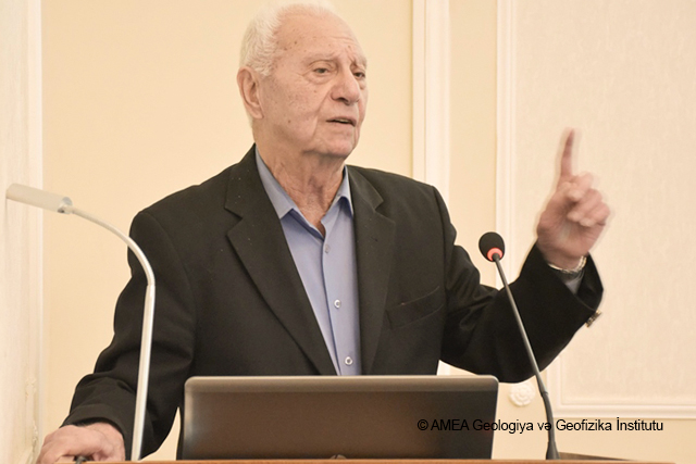 GEOLOGİYA VƏ GEOFİZİKA İNSTİTUTUNDA AKADEMİK ŞAMİL ƏZİZBƏYOVUN 120 İLLİYİ MÜNASİBƏTİLƏ TƏDBİR KEÇİRİLİB