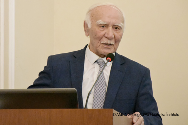 GEOLOGİYA VƏ GEOFİZİKA İNSTİTUTUNDA AKADEMİK ŞAMİL ƏZİZBƏYOVUN 120 İLLİYİ MÜNASİBƏTİLƏ TƏDBİR KEÇİRİLİB