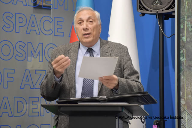 GGİ İLƏ “AZƏRKOSMOS” ARASINDA TƏQDİMAT GÖRÜŞÜ KEÇİRİLİB