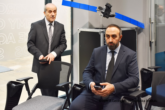 GGİ İLƏ “AZƏRKOSMOS” ARASINDA TƏQDİMAT GÖRÜŞÜ KEÇİRİLİB