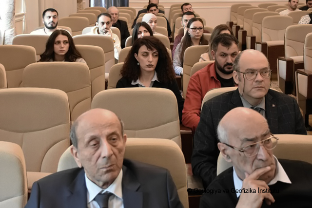 ETN GEOLOGİYA İNSTİTUTUNDA NÖVBƏTİ LEKTORİYA REALLAŞIB