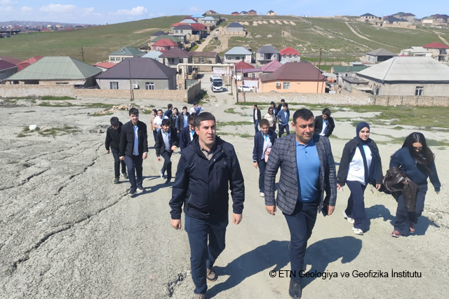 BAKIDA KEÇİRİLƏCƏK 13-cü DÜNYA ŞƏHƏRSALMA FORUMUNA (WUF13) HAZIRLIQ ÇƏRÇİVƏSİNDƏ MƏKTƏBLİLƏR ÜÇÜN PALÇIQ VULKANINA EKSKURSİYA TƏŞKİL OLUNUB