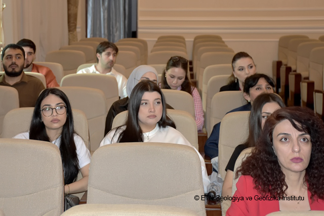 ETN GEOLOGİYA İNSTİTUTUNDA ÜMUMDÜNYA ŞƏHƏRSALMA FORUMUNUN 13-CÜ SESSİYASI ÜZRƏ NÖVBƏTİ SEMİNAR KEÇİRİLİB