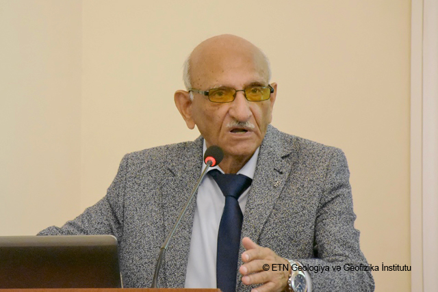GEOLOGİYA İNSTİTUTUNDA MÜTƏXƏSSİSLƏR ŞURASININ VƏ ÜMUMRESPUBLİKA ELMİ SEMİNARININ BİRGƏ İCLASI KEÇİRİLİB