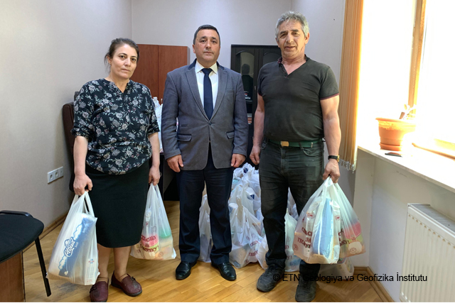 GEOLOGİYA İNSTİTUTUNDA ƏMƏKDAŞLARA QURBAN BAYRAMI MÜNASİBƏTİLƏ ƏRZAQ YARDIMI GÖSTƏRİLİB