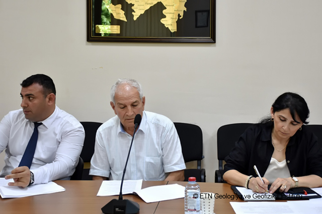 GEOLOGİYA İNSTİTUTUNDA QƏBUL KOMİSSİYASININ İCLASI KEÇİRİLİB