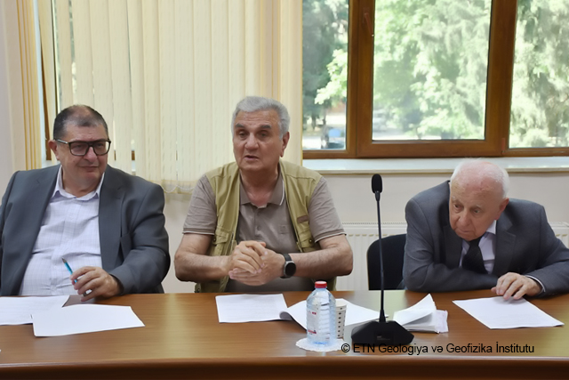 GEOLOGİYA İNSTİTUTUNDA QƏBUL KOMİSSİYASININ İCLASI KEÇİRİLİB
