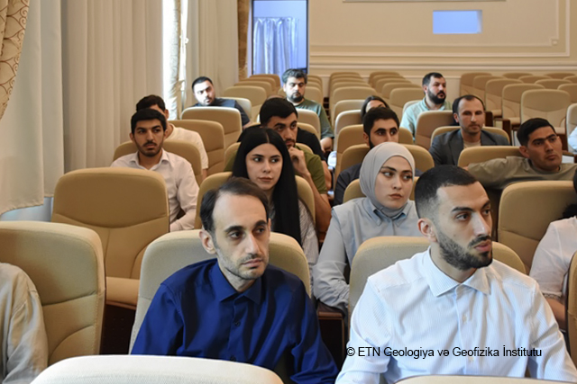 GEOLOGİYA İNSTİTUTUNDA “İNSAN HÜQUQLARI AYLIĞI” ÇƏRÇİVƏSİNDƏ TƏDBİR KEÇİRİLİB