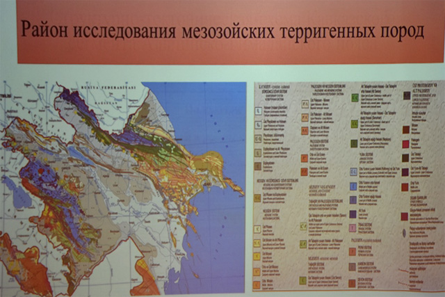 GEOLOGİYA İNSTİTUTUNDA DİSSERTASİYA ŞURASININ İCLASI KEÇİRİLİB