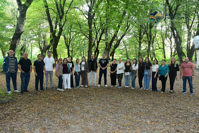 GEOLOGİYA İNSTİTUTUNUN ƏMƏKDAŞLARININ ŞƏKİ SƏFƏRİ