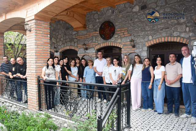 GEOLOGİYA İNSTİTUTUNUN ƏMƏKDAŞLARININ ŞƏKİ SƏFƏRİ