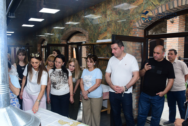 GEOLOGİYA İNSTİTUTUNUN ƏMƏKDAŞLARININ ŞƏKİ SƏFƏRİ