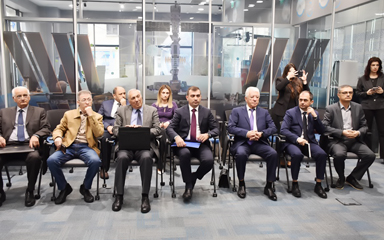 GGİ İLƏ “AZƏRKOSMOS” ARASINDA TƏQDİMAT GÖRÜŞÜ KEÇİRİLİB