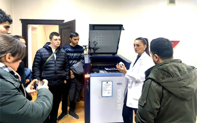 UNİVERSİTET TƏLƏBƏLƏRİ GEOLOGİYA VƏ GEOFİZİKA İNSTİTUTUNDA EKSKURSİYADA OLUBLAR